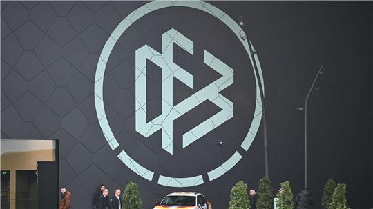 Der DFB ist bei der Gründung eines Ligaverbandes womöglich außen vor. (Archivbild)