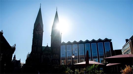 Der DWD meldet für Bremen einen Temperaturrekord im Juni. 