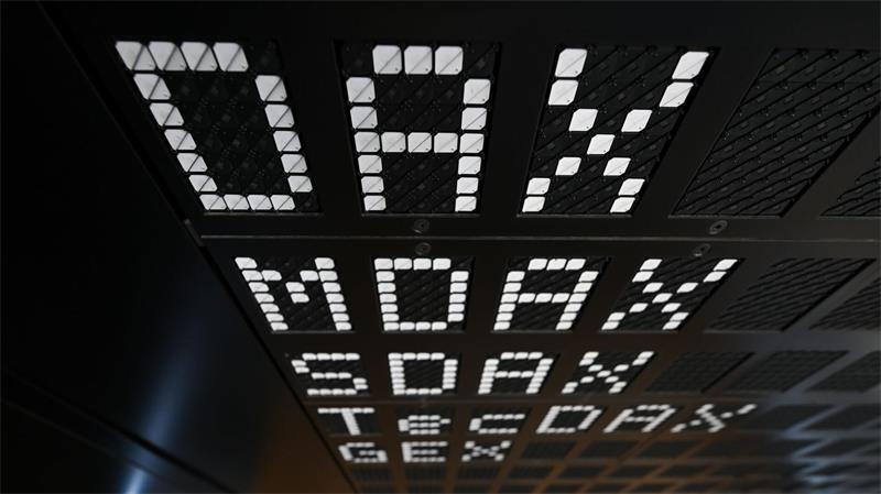 Dax erreicht Rekordstand nach sinkenden Ölpreisen Der Dax hat die nächste Krise verarbeitet