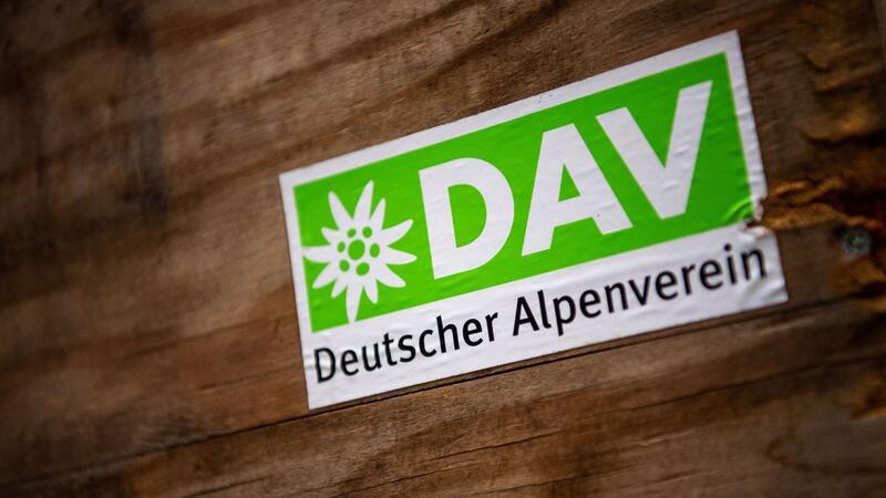CO2-Bilanz der DAV: „Wichtiger Schritt zu Klimaneutralität“ Der Deutsche Alpenverein (DAV) hat erstmals eine umfassende CO2-Bilanz all seiner Aktivitäten vorgelegt.