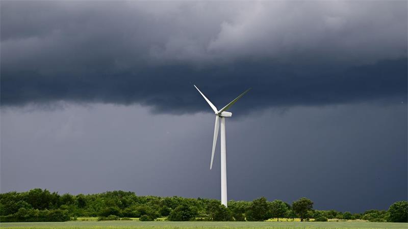 Der Deutsche Wetterdienst warnt vor starkem Regen und Wind am Freitag. (Symbolbild)