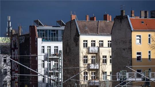 Der Druck auf dem Wohnungsmarkt deutscher Metropolen hat deutlich zugenommen.