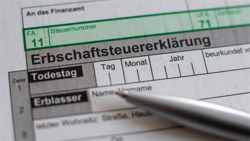 Der Durchschnitt der Reinnachlässe im nördlichsten Bundesland lag 2025 bei rund 626.000 Euro. (Symbolbild)