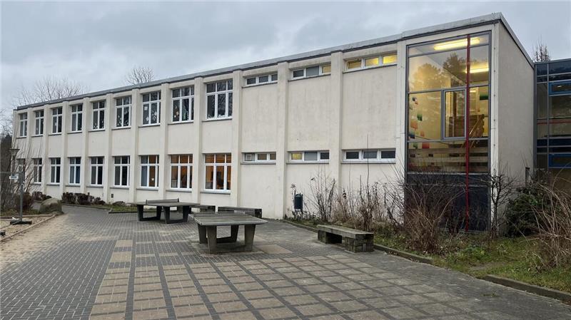 Der E-Trakt der Halepaghen-Schule. Dort ist es im Sommer zu heiß und im Winter zu kalt. Das Gebäude soll abgerissen werden, wenn die anderen Gebäude saniert sind.