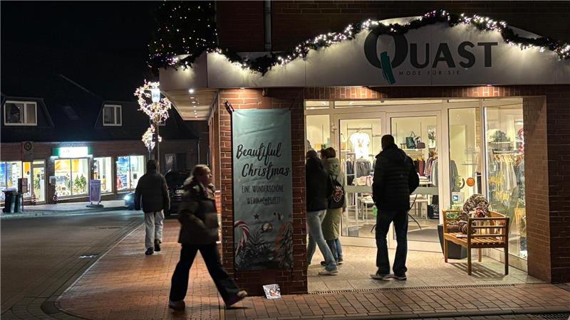 Noch zweimal Weihnachten: Dann schließt dieses beliebte Kaufhaus in Harsefeld Der Eingang wurde später auf die Ecke Marktstraße und Wilhelmstraße verlegt.
