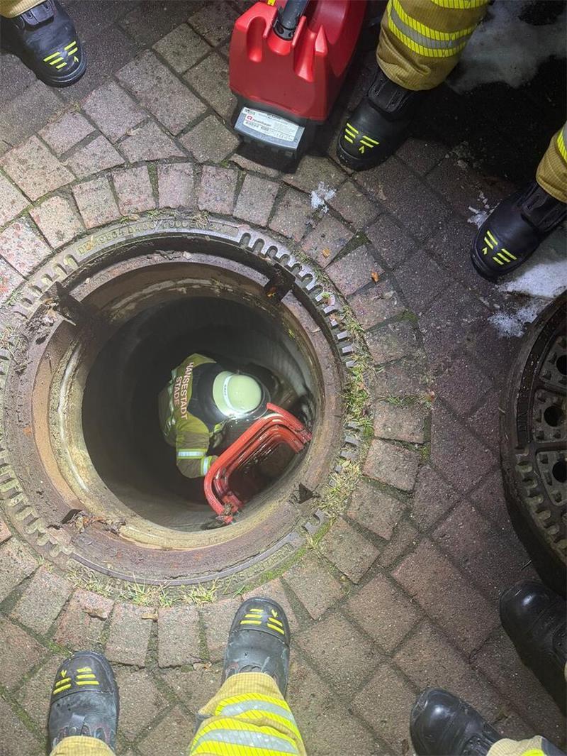 Der Einsatz in der Kanalisation gestaltete sich aufwendig.