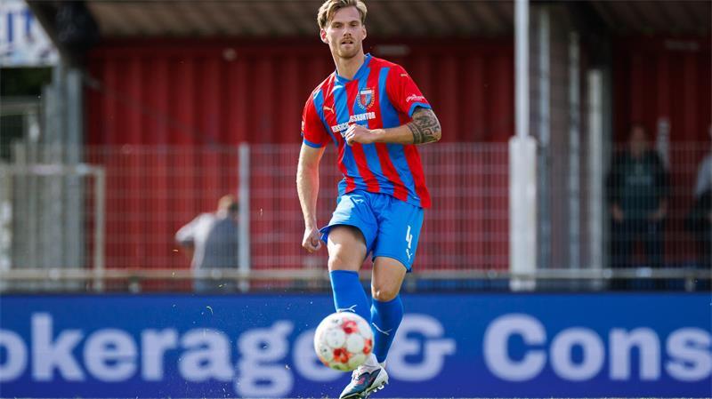 Der Einsatz vom derzeitigen Abwehrchef Luca Menke war bis Donnerstag noch fraglich.