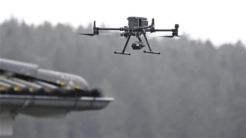 Der Einsatz von Drohnen mit Wärmebildtechnik hat sich bei der Kitzrettung längst bewährt.