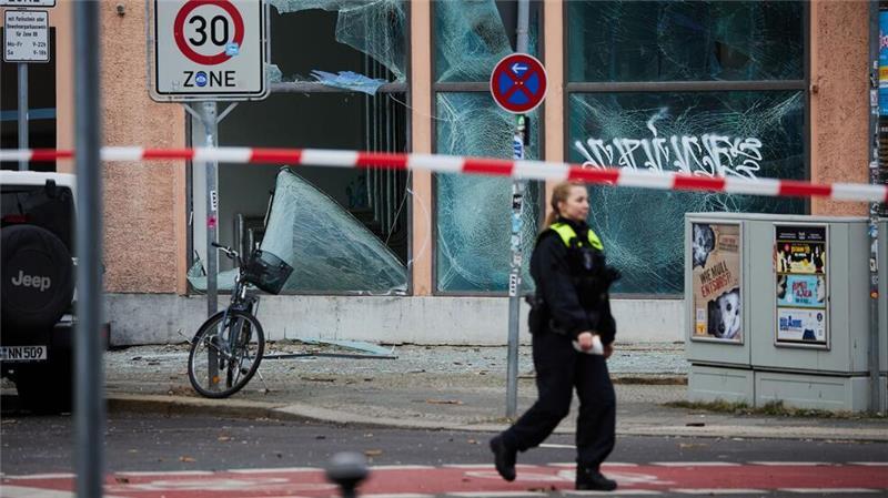 Kugelbomben-Schäden: Rufe nach Konsequenzen werden laut Der Einsatz von Kugelbomben verursachte Schäden und besorgt viele Menschen.