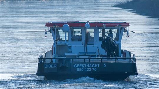 Der Elbe-Lübeck-Kanal ist seit Donnerstag nicht mehr für normale Schiffe befahrbar. (Archivbild)