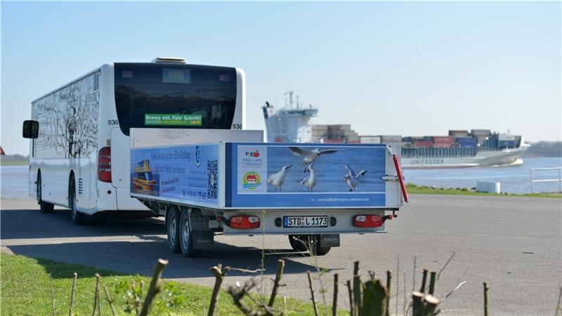 Der Elbe-Radwanderbus transportiert Fahrräder durch den ganzen Landkreis Stade. Foto: Landkreis Stade