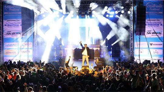 Der Elbstrand-Festival-Freitag (4. September) am Otterndorfer Grünstand ist wegen der Regenmengen abgesagt. Der Veranstalter hofft, am Sonnabend feiern zu können.