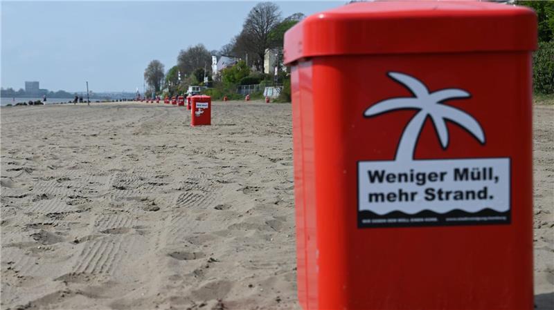 Der Elbstrand ist vor allem im Frühjahr und Sommer beliebt bei Besuchern.