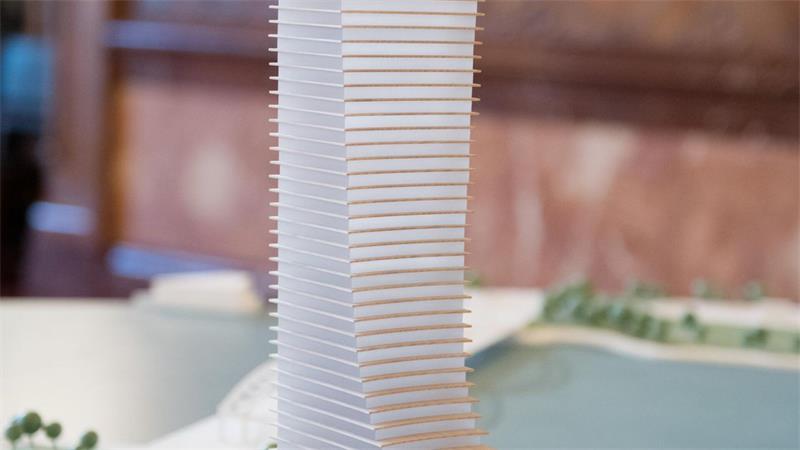 Drei Jahre Elbtower-Baustopp – wer rettet Benkos Turm? Der Elbtower sollte ursprünglich 245 Meter hoch werden. (Archivbild)