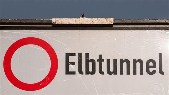 Der Elbtunnel wird am Freitagabend für 55 Stunden in beide Richtungen gesperrt. (Archivbild)