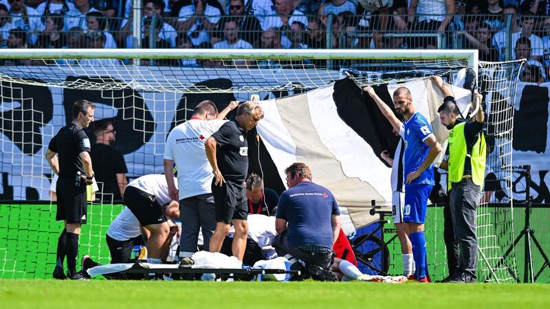 Ellenbogen-Op: Lange Pause für Elversberger Le Joncour Der Elversberger Florian Le Joncour wird auf dem Platz behandelt. Er fällt nun länger aus.