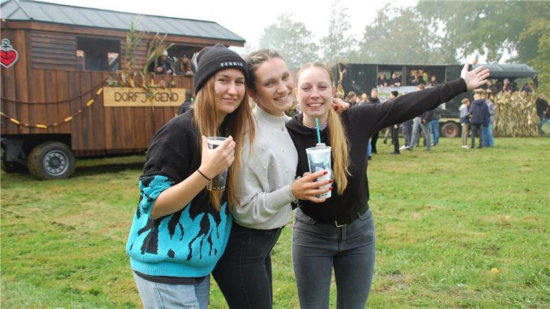 Erntefest in Sauensiek: Dorfjugend veranstaltet Konvoi der guten Laune Der Ernteumzug in Sauensiek wird von der Dorfjugend gefeiert.