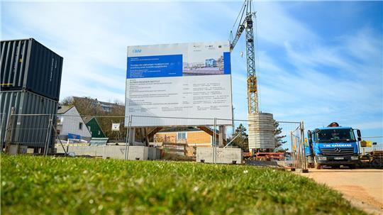 Der Eröffnungstermin der Ausstellung „Bluehouse“ auf Helgoland verzögert sich erneut.