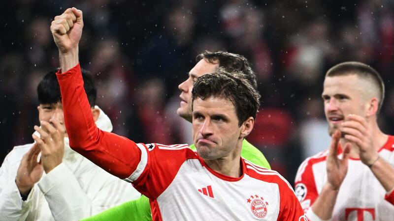 Der FC Bayern München um Führungsspieler Thomas Müller (M.) erreichte das Viertelfinale der Champions League.
