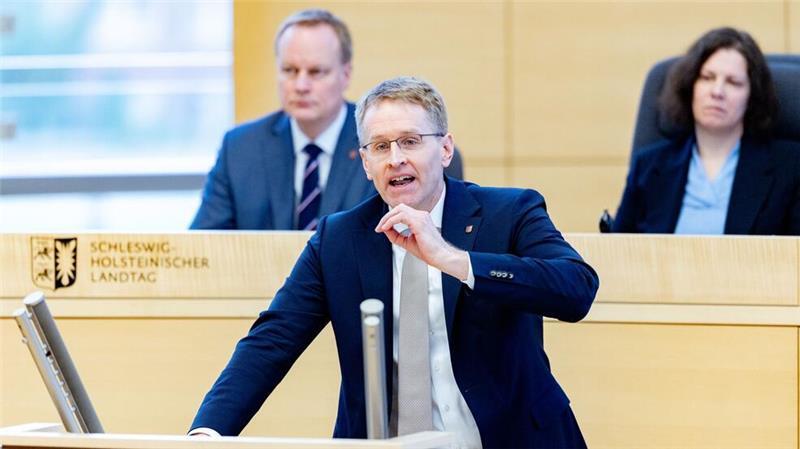 Der Fachkräftemangel ist laut Daniel Günther eine riesengroße Aufgabe für den Arbeitsmarkt. (Archivbild)