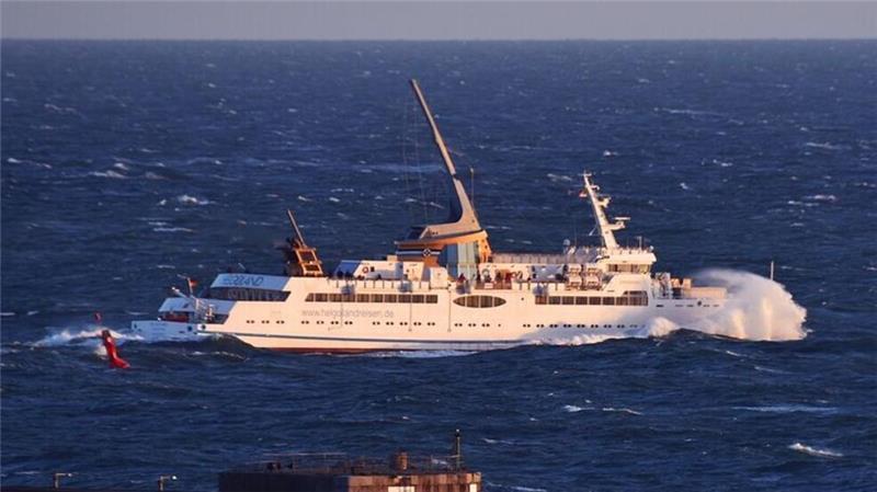 Sturm: Fährverkehr und Silvester-Party abgesagt Der Fährverkehr nach Helgoland wurde für den 31. Dezember abgesagt.