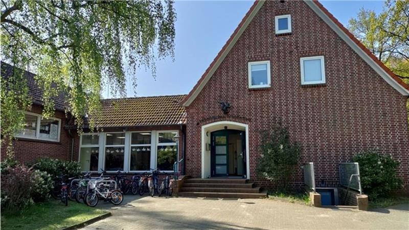 Der Feueralarm wurde gegen 13.45 Uhr an der Eichhörnchen-Grundschule ausgelöst.