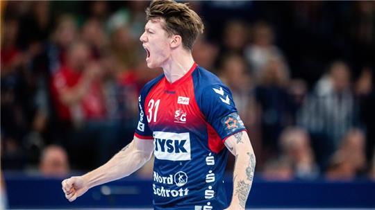 Der Flensburger Emil Jakobsen zeigte auf Linksaußen eine starke Partie.