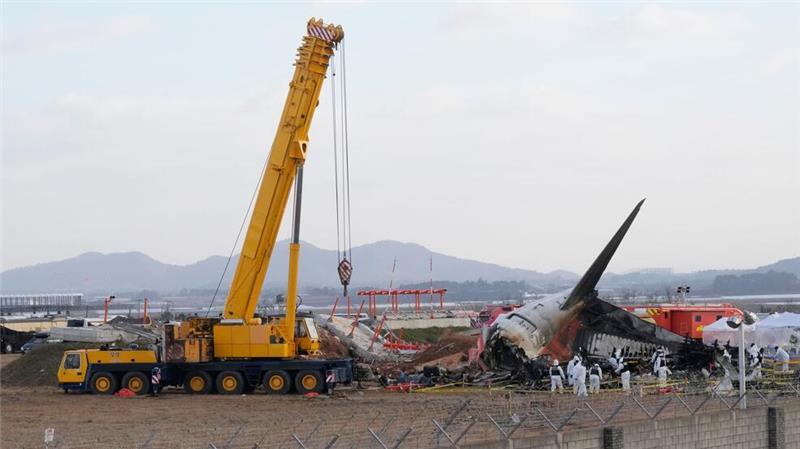 Ermittlungen zum Unglücksflug in Südkorea - Mauer im Fokus Der Flughafen in Muan wird noch bis 7. Januar gesperrt sein.