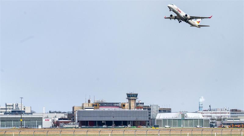 „Größte Investition“ - Milliarden für Nato-Drehscheibe Der Flughafen soll unter anderem mehr Logistikfläche bekommen. (Archivfoto)