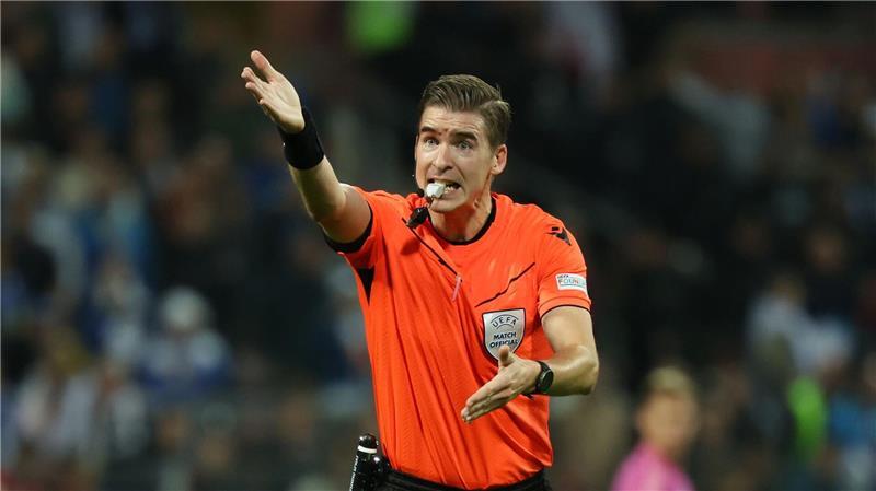 EM-Final-Schiedsrichter pfeift erstes Italien-Duell Der Franzose Letexier pfeift das Viertelfinal-Hinspiel der DFB-Elf in Italien.