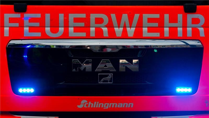 Der Frontalzusammenstoß ereignete sich auf der Bundesstraße 213 bei Herzlake im Emsland. (Symbolbild)