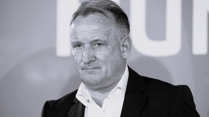 WM-Held Andreas Brehme (63) plötzlich gestorben – „Treuen Freund verloren“ Der Fußball-Weltmeister Andreas Brehme ist im Alter von 63 Jahren gestorben.