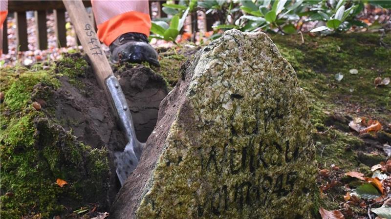 Der Gedenkstein für Franz Ernst Kurt Wulkau.