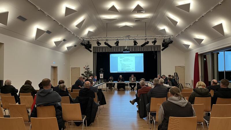 Hammah erhöht die Miete fürs neue Dorfgemeinschaftshaus kräftig Der Gemeinderat tagte im Dorfgemeinschaftshaus Hammah - dabei ging es auch um die Gebühren für die Nutzung des Hauses.