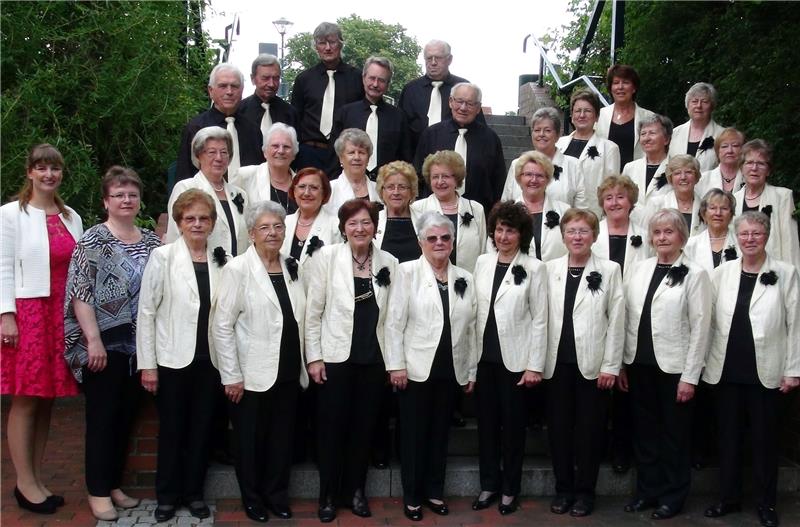 Der Gemischte Chor Neu Wulmstorf hat heute 38 aktive Sänger.