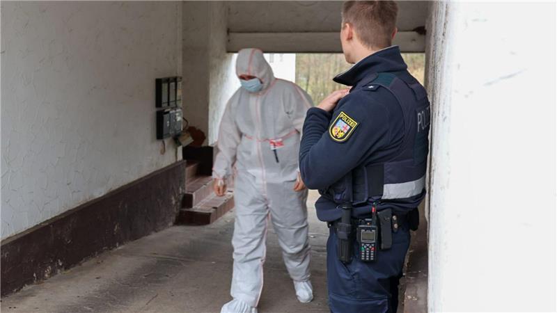 Der Gerichtsvollzieher trug keine Schutzweste. 