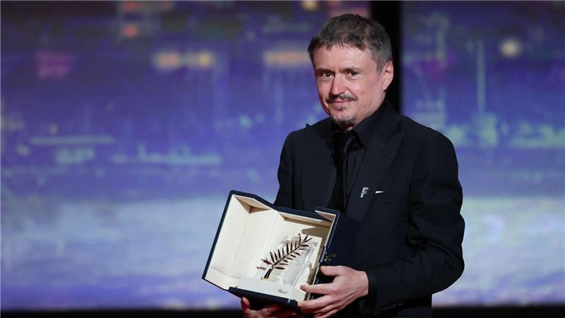 Sieg für „Fjord“: Cannes endet mit Plädoyer für Toleranz Der Gewinner des Abends: Cristian Mungiu.