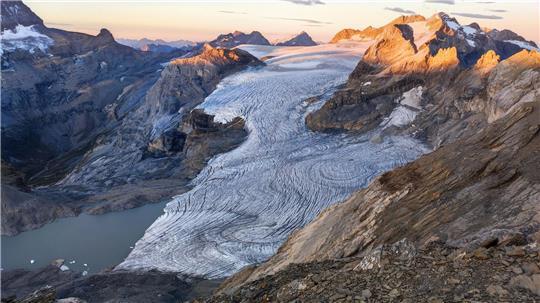 Der Gletscher Claridenfirn im Schweizer Kanton Glarus war im September 2025 komplett schneefrei.