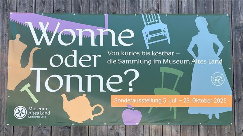 Der Grafikdesigner Volker Groneberg aus Bliedersdorf hat das Plakat der Ausstellung entworfen. Ein Banner hängt auch an der Durchfahrtsscheune des Museums in Westerjork.