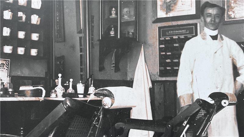 Der Großvater von Gerd Hubert, Heinrich Hubert, war Friseur. Er stammte aus Moorburg.