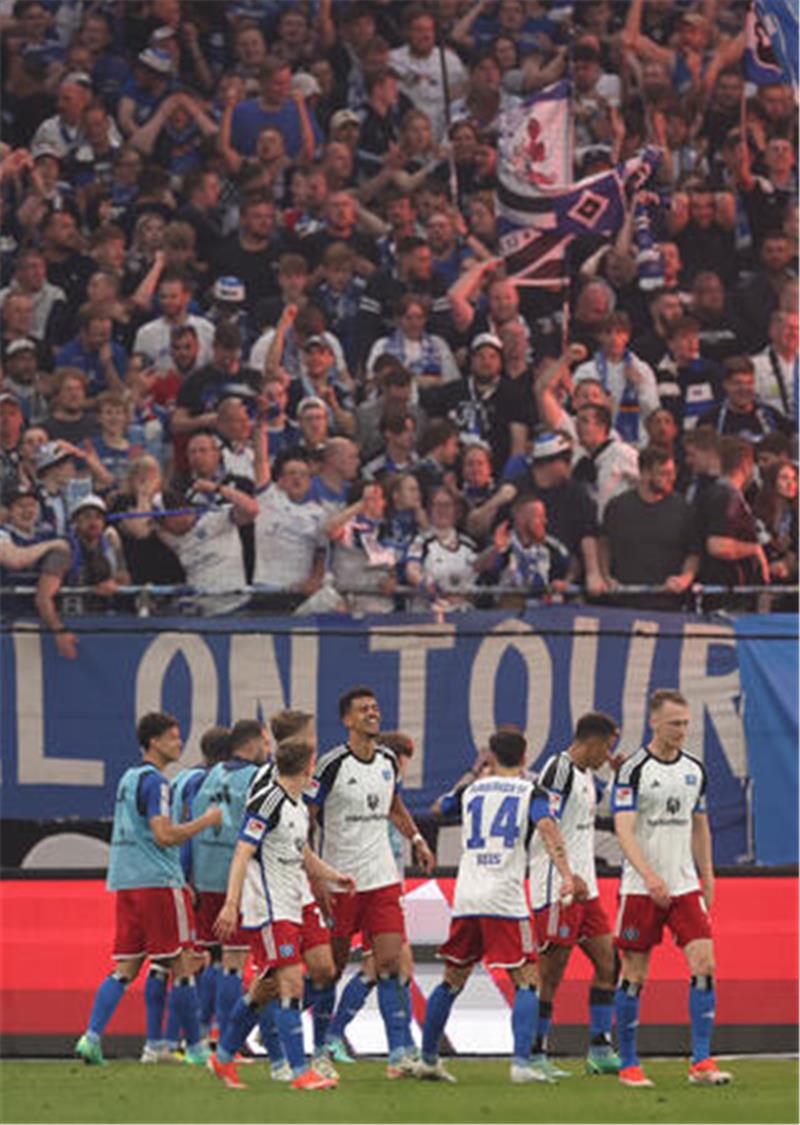 St. Pauli-Aufstieg muss noch warten: HSV gewinnt Stadtderby Der HSV entscheidet das 111. Hamburger Stadtderby für sich.