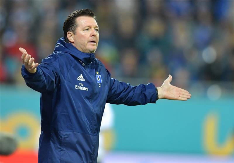 Der HSV hat sich von Trainer Christian Titz getrennt. Foto: Anspach/dpa