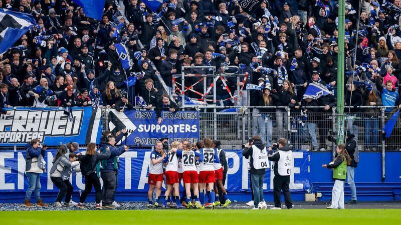 Der HSV und Frauenfußball-Leiterin Saskia Breuer gehen getrennte Wege. (Symbolbild)