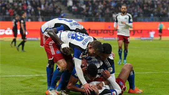 Der HSV verkürzte den Rückstand auf Kiel auf einen Zähler.