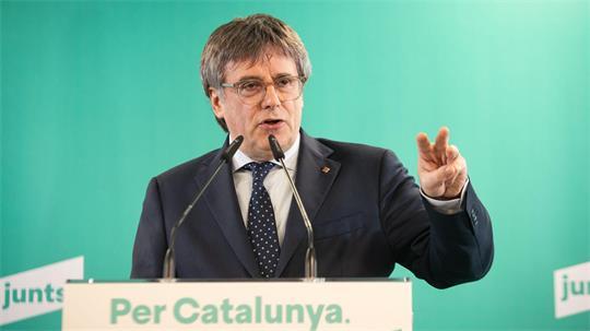 Der Haftbefehl gegen den katalanischen Separatistenführer Carles Puigdemont ist aufgehoben worden. Der 63-Jährige kann damit nach fast neun Jahren im Exil in die Heimat zurückkehren. (Archivbild)