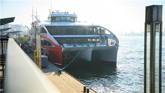 Der „Halunder Jet“ ist zurück aus der Winterpause.