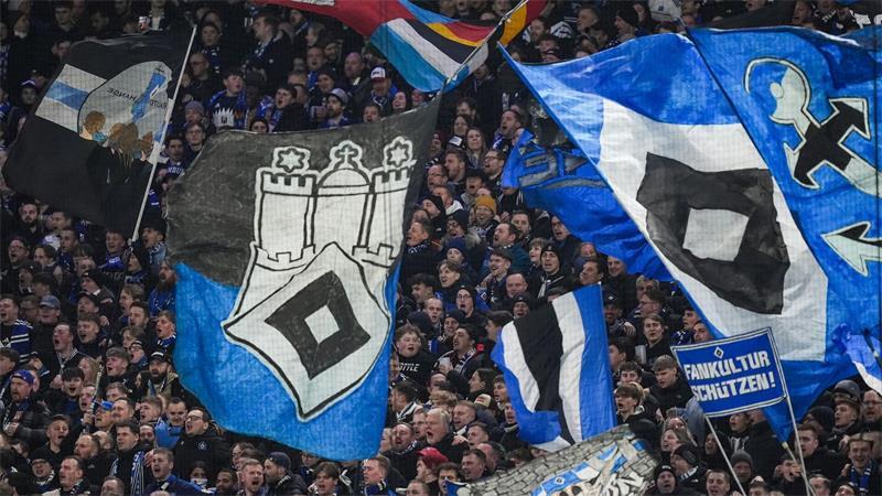Der Hamburger SV hat die Männer- und die Frauenmannschaft des FC Everton zu Gast. (Symbolbild)