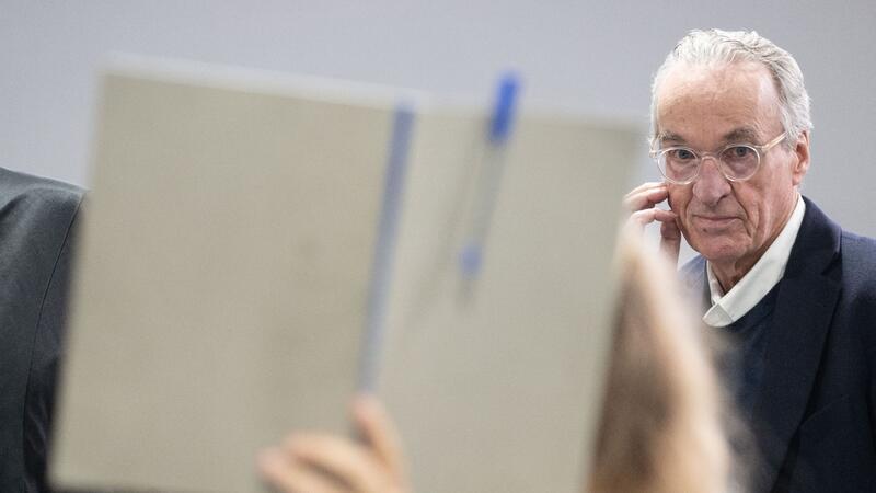 Reichsbürger-Razzia: Polizei nimmt Unterstützer ins Visier Der Hauptangeklagte Heinrich XIII. Prinz Reuß.