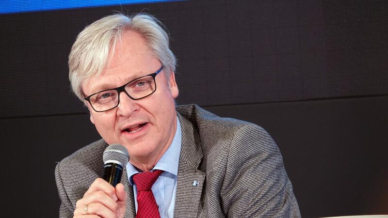 Der Hauptgeschäftsführer des Deutschen Industrie- und Handelskammertages (DIHK) Martin Wansleben fordert die Regierung zum Handeln auf, um die Wirtschaft ins Rollen zu bringen. (Archivbild)