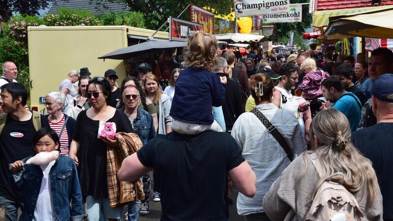 Der Heimatverein Neukloster ist sehr zufrieden mit der Besucherzahl auf dem Pfingstmarkt in diesem Jahr.